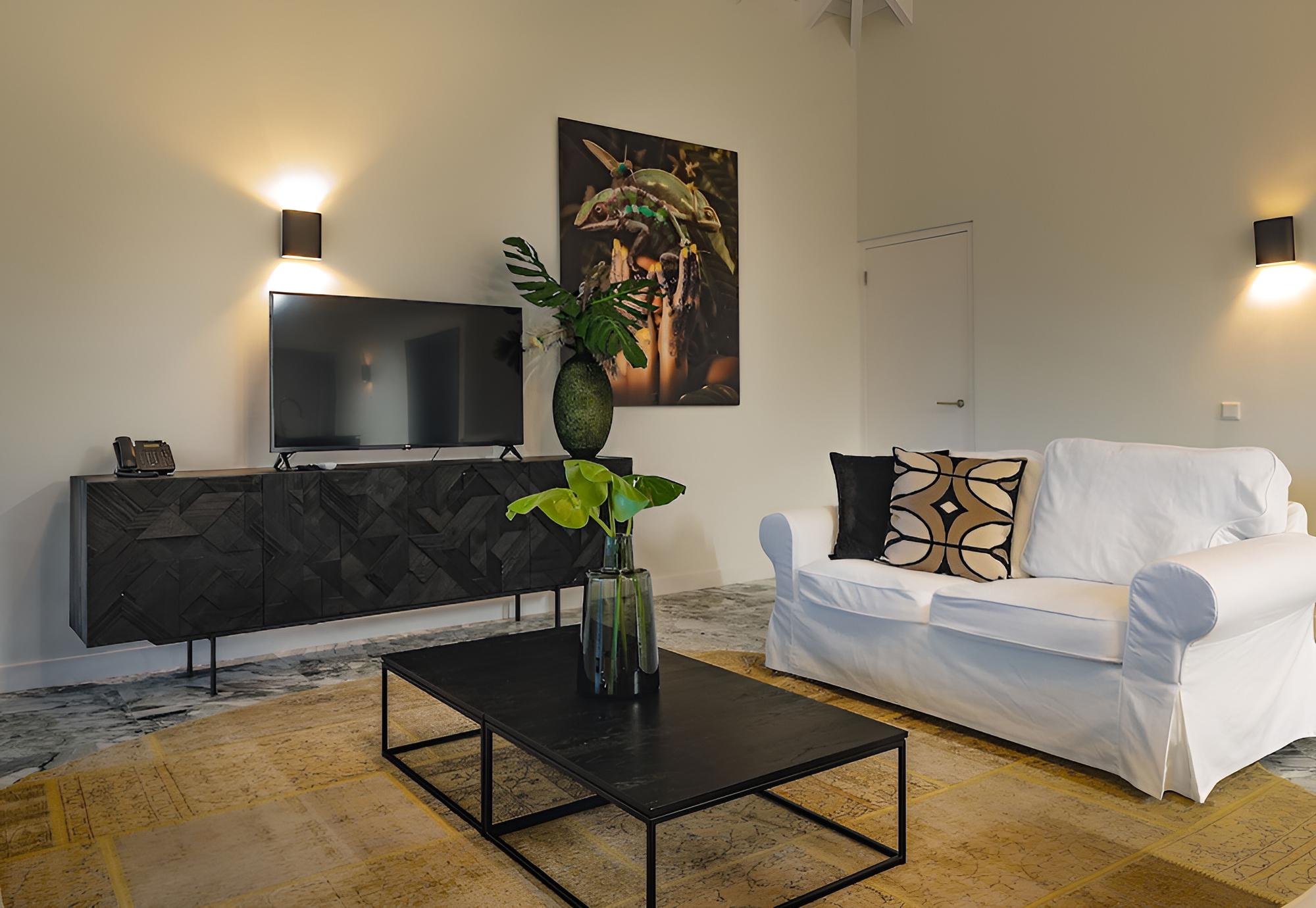 Royal Suite, 4 Bedrooms, Private Pool - Photo 9
