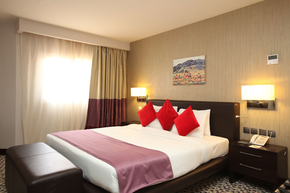 Standard Room, 1 King Bed - Photo 5