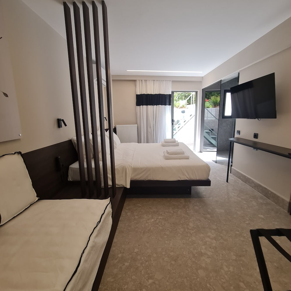 Luxury Studio Suite (Zeus) photo 2