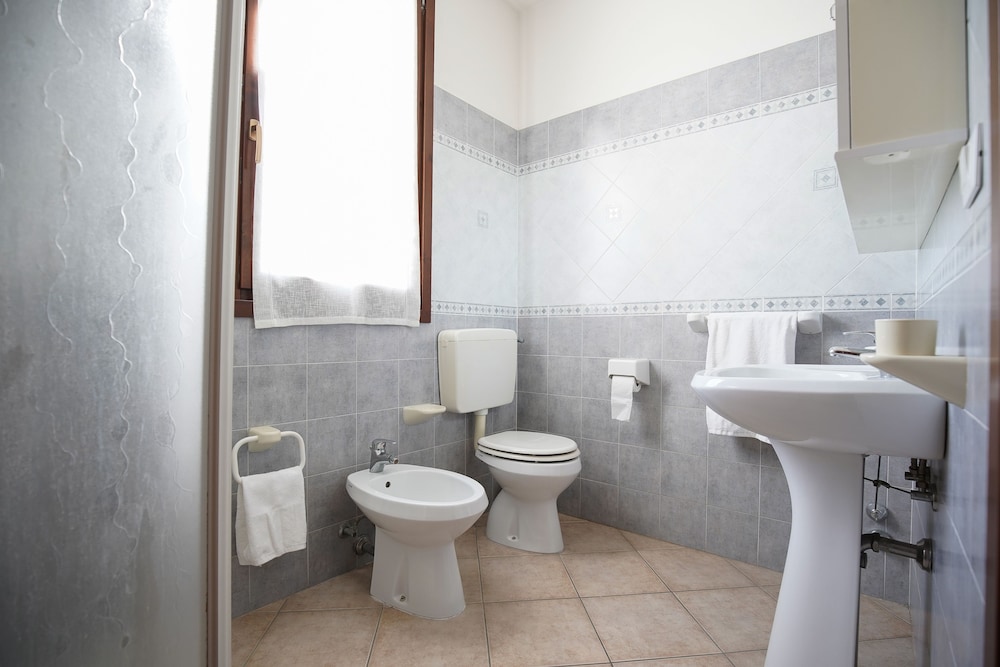 Apartment, 2 Bedrooms, Sea View photo 2