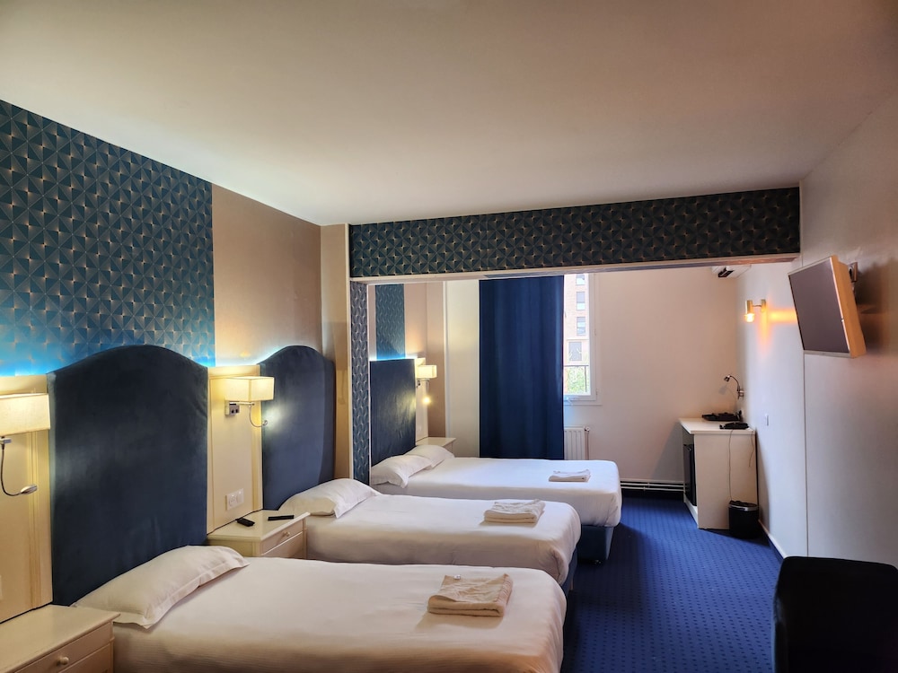 Deluxe Suite - Photo 1