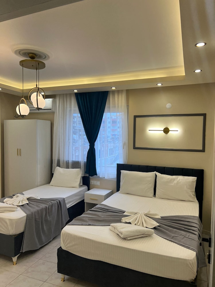 Standard Room photo 2