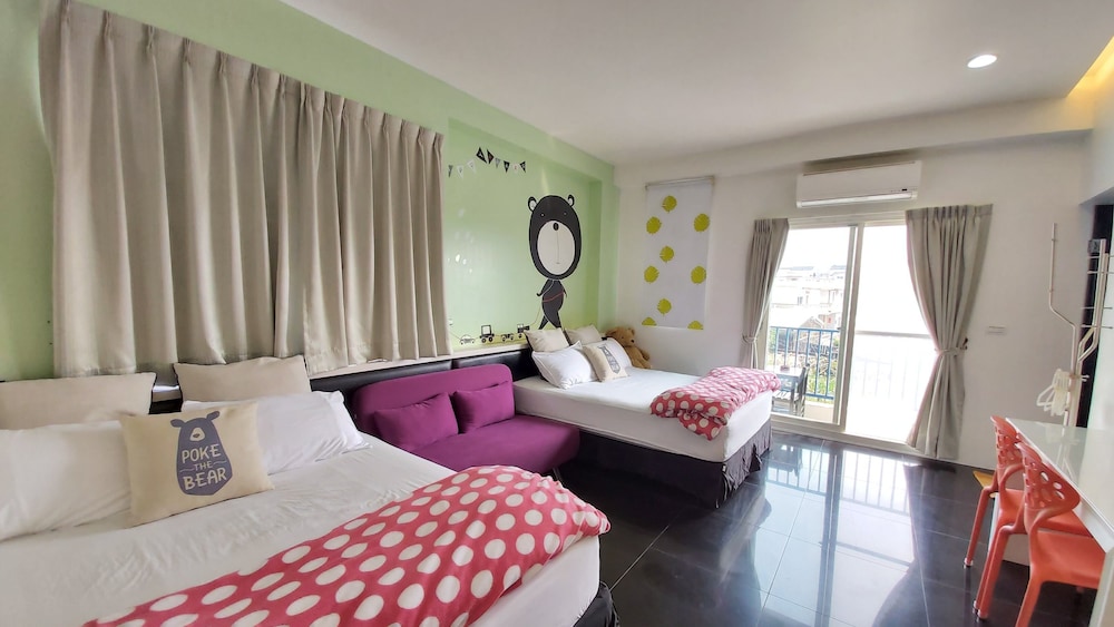 Design Quadruple Room, 2 Double Beds, Non Smoking photo 2