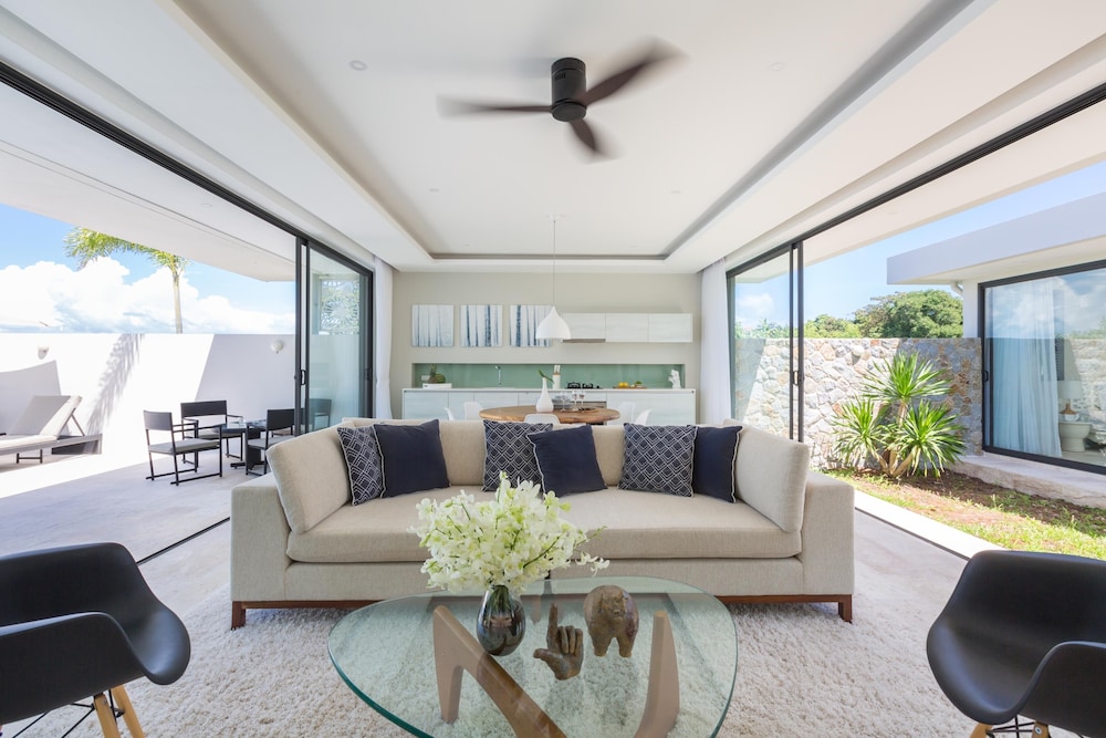 2 Bedroom Beachfront Pool Villa & Cinema - Photo 22