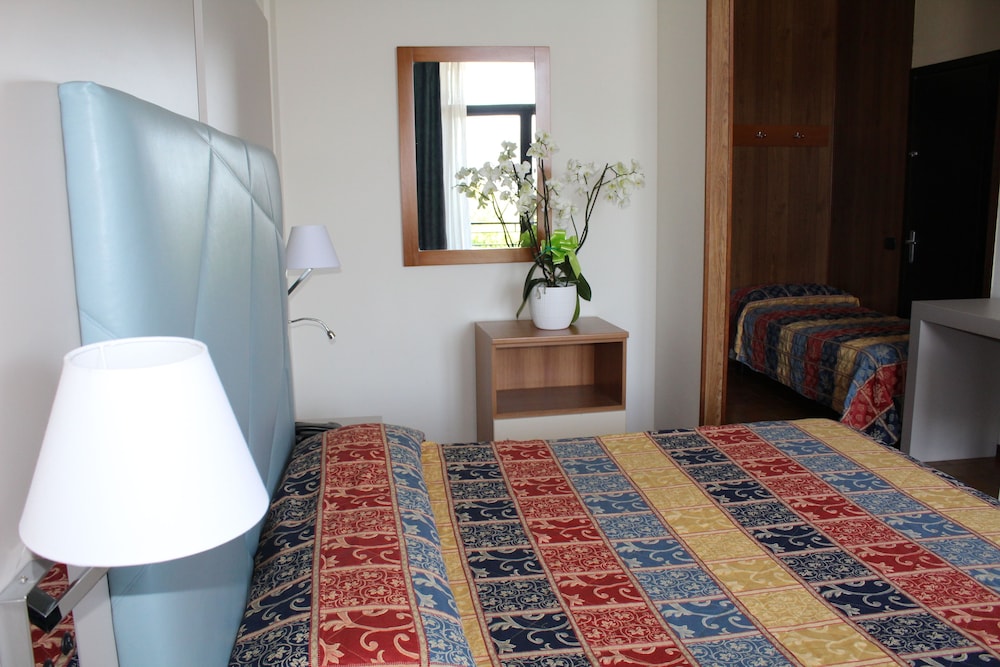 Triple Room - Photo 1
