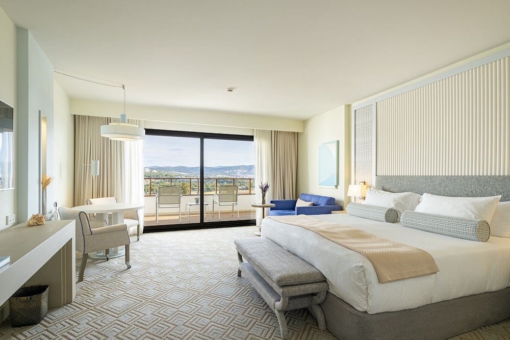 Deluxe Room, Terrace, Sea View (3 pax)