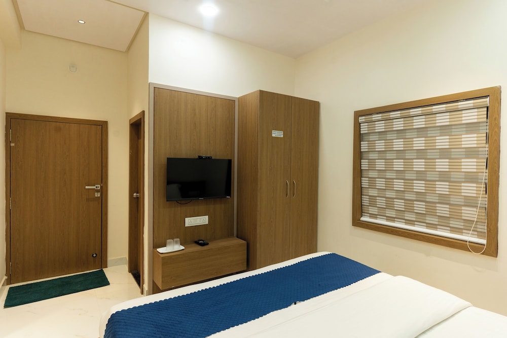 Deluxe Double Room, Non Smoking, Private Bathroom