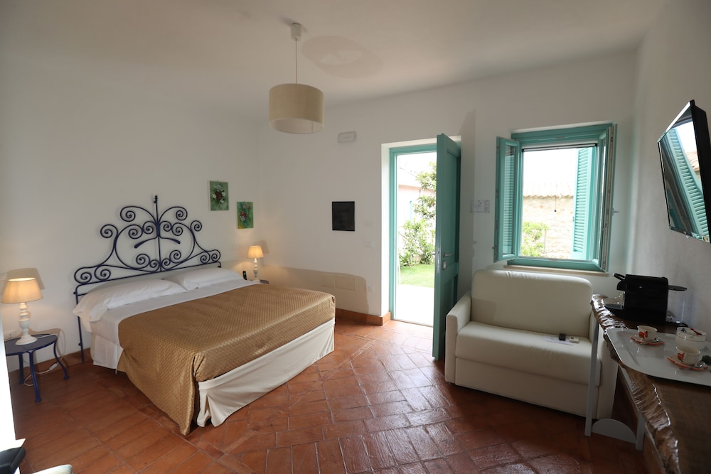 Deluxe Double Room, Garden View photo 1