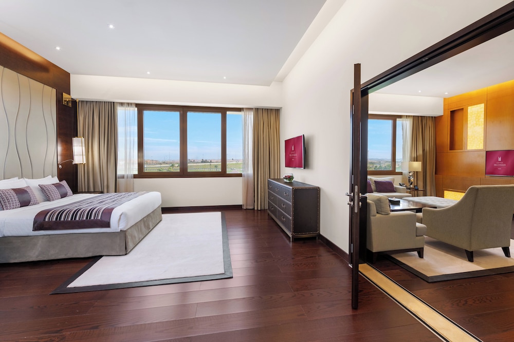 Grand Suite, 1 King Bed (Millennium) - Photo 6