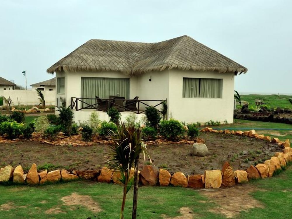 Garden Villa photo 2