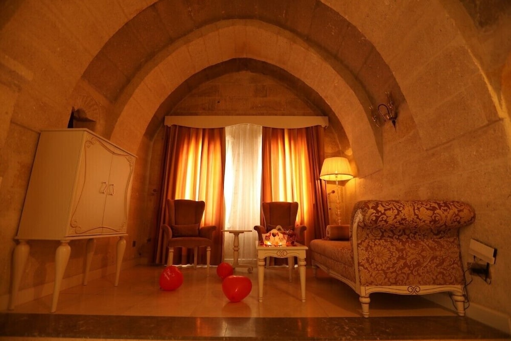 Panoramic Suite, Bathtub, Valley View photo 3