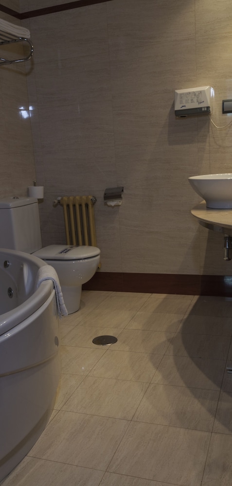 Standard Room - Photo 15