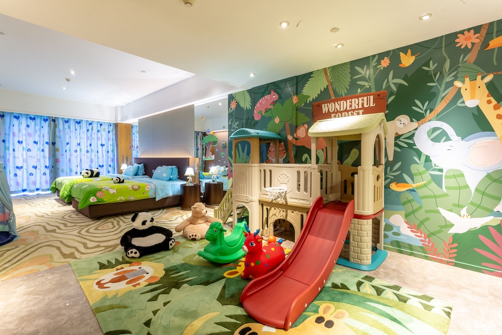 Family Suite - Photo 8