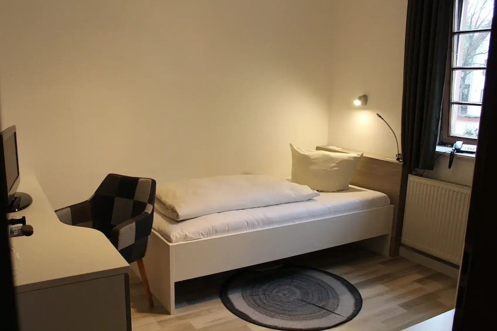 Basic Single Room, Private Bathroom (Nebengebäude) photo 1