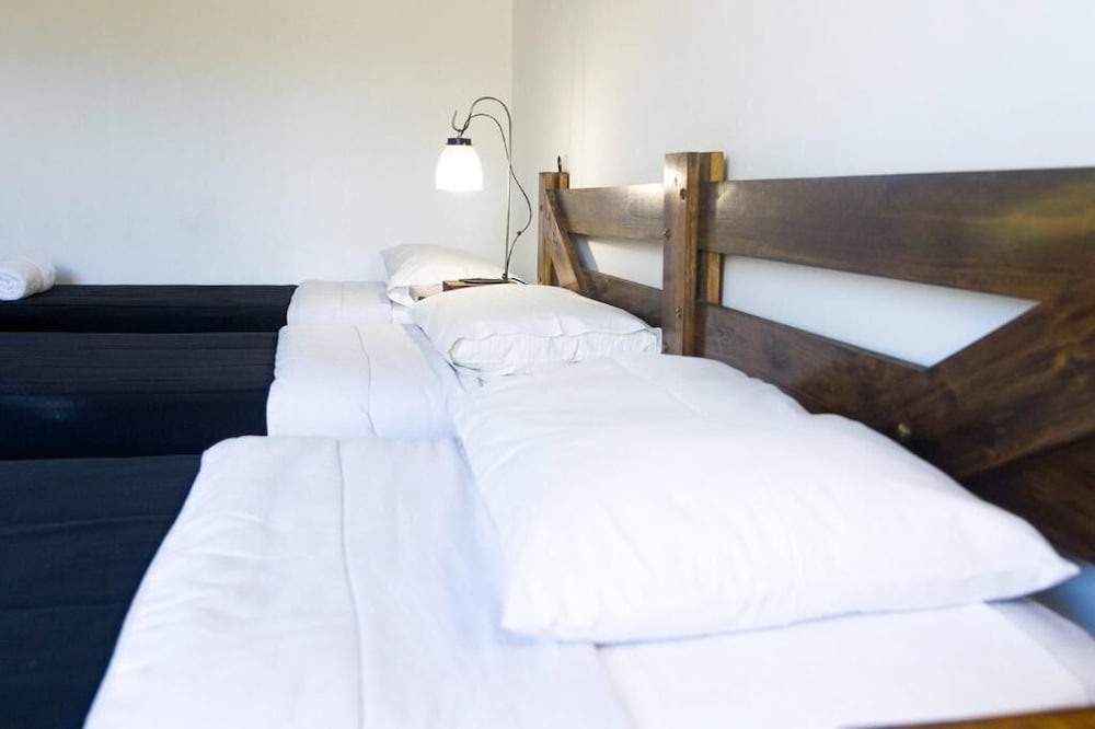 Classic Triple Room, City View photo 3