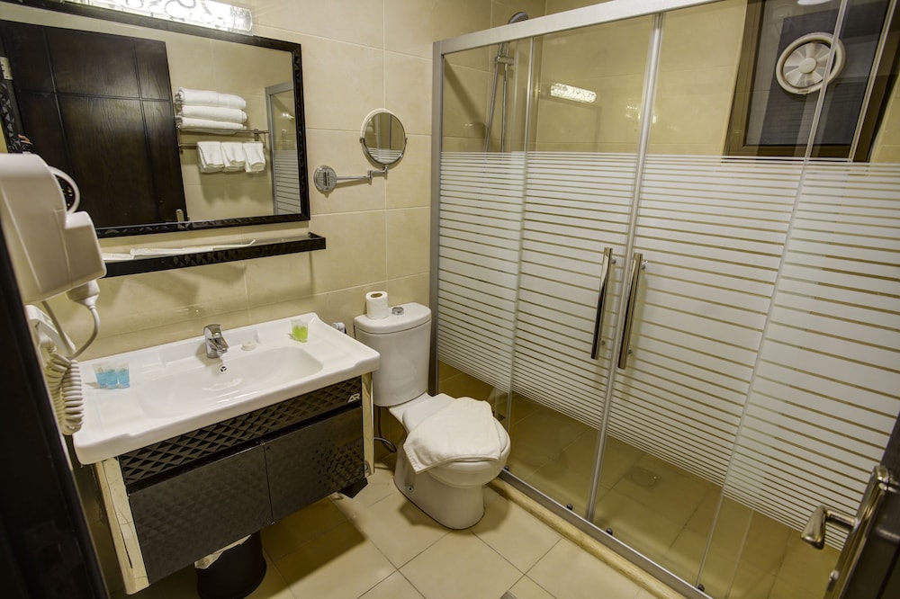 Standard Double Room - Photo 3