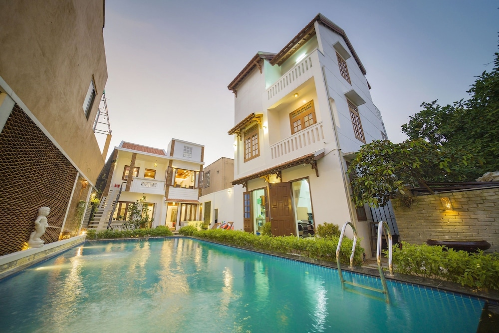 Deluxe Double Room, Pool View - Photo 2