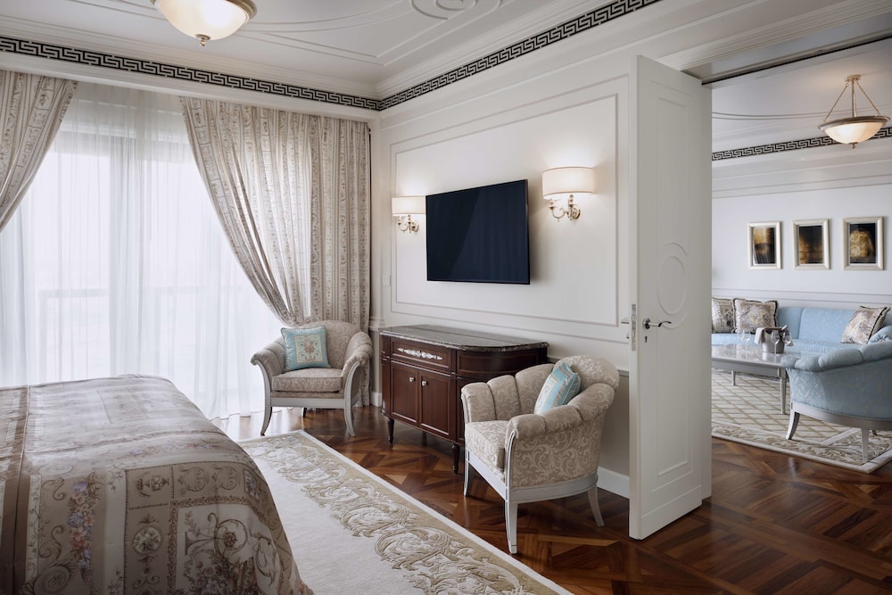 Grand Suite (Creek View)