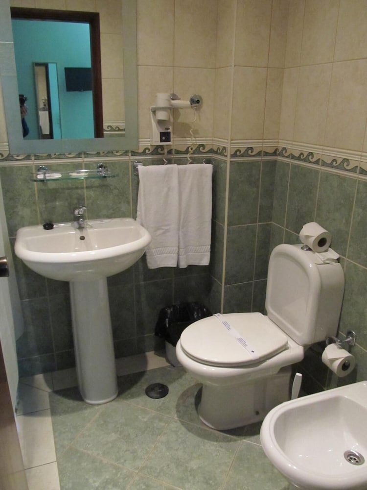 Triple Room - Photo 8