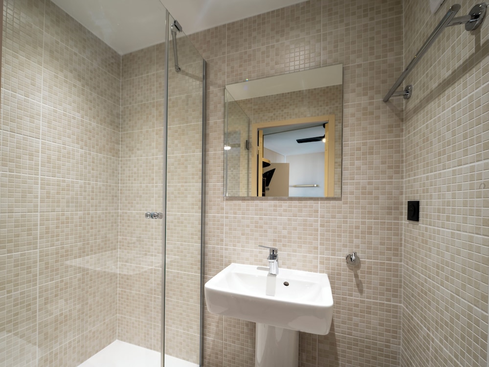 Tiny Double Room (9 sq meter) photo 2