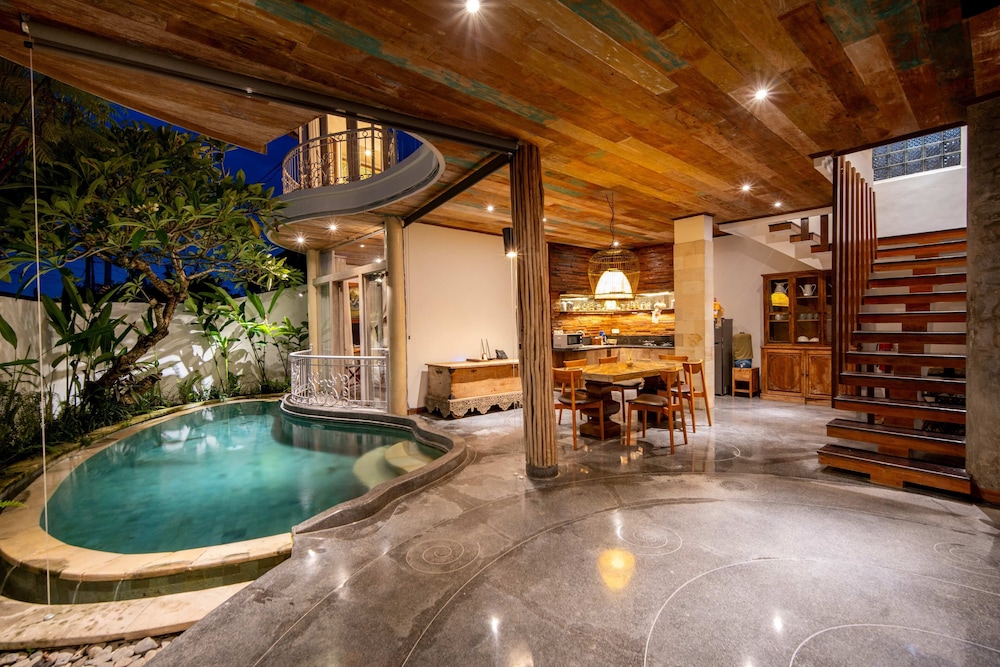 Exclusive Villa, 2 Bedrooms, Kitchen, Pool View