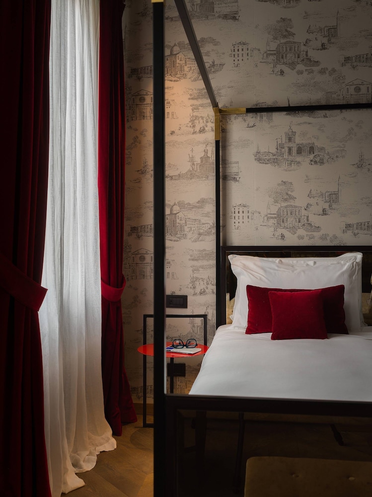 Suite, Canal View photo 3