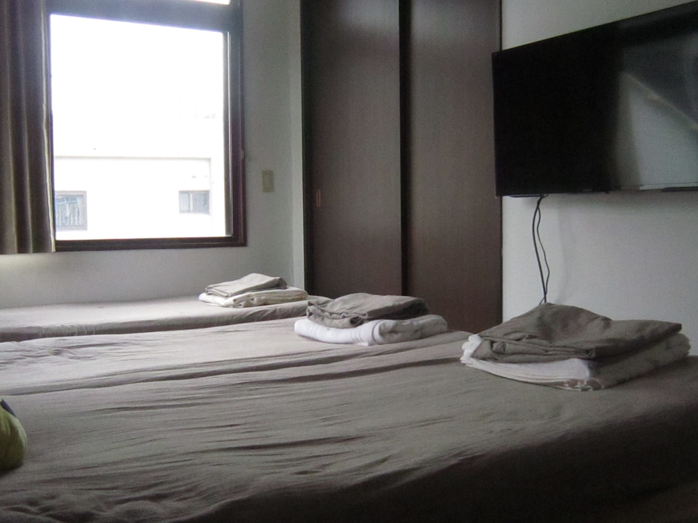 Standard Triple Room, Non Smoking - Photo 1