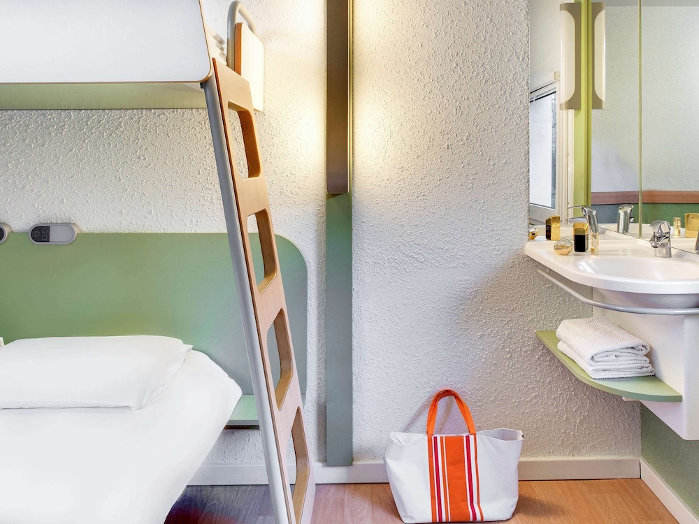 Triple Room, Multiple Beds photo 1