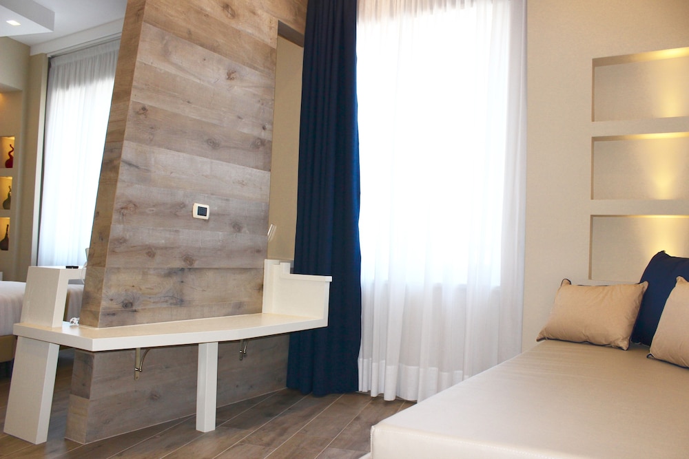 Deluxe Double Room, Non Smoking, Sea View - Photo 25