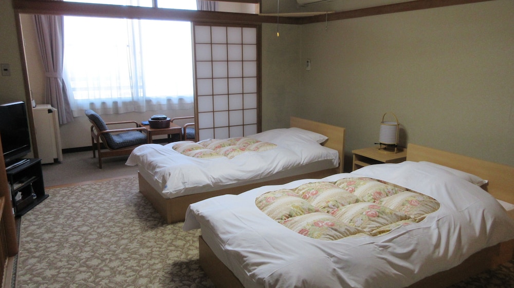 Classic Twin Room