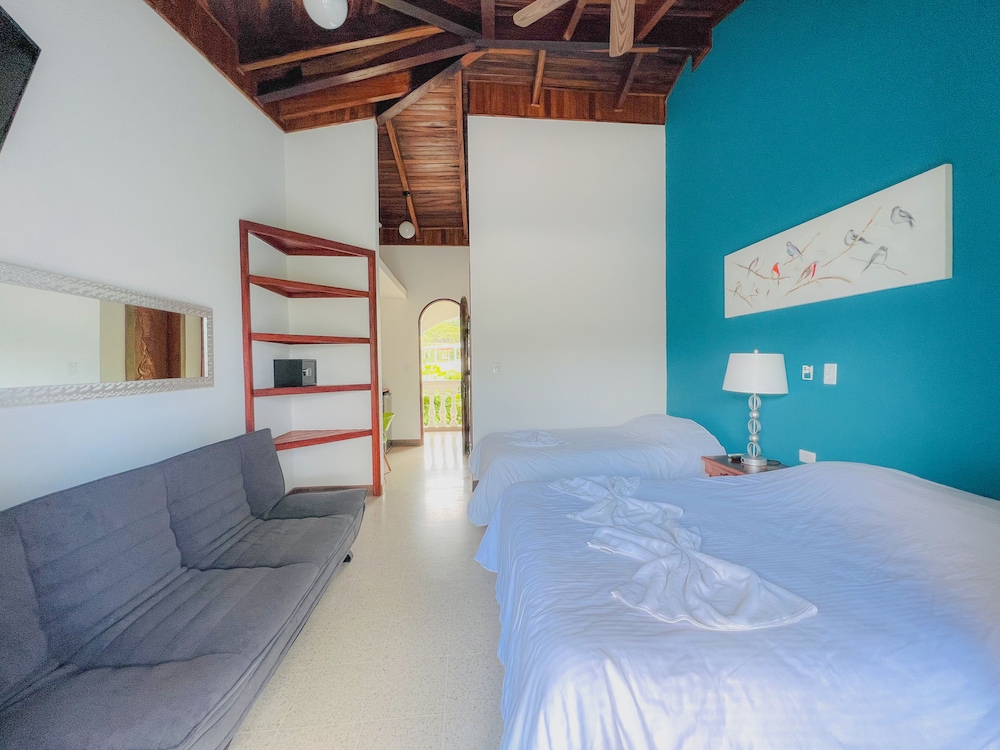 Comfort Room photo 1