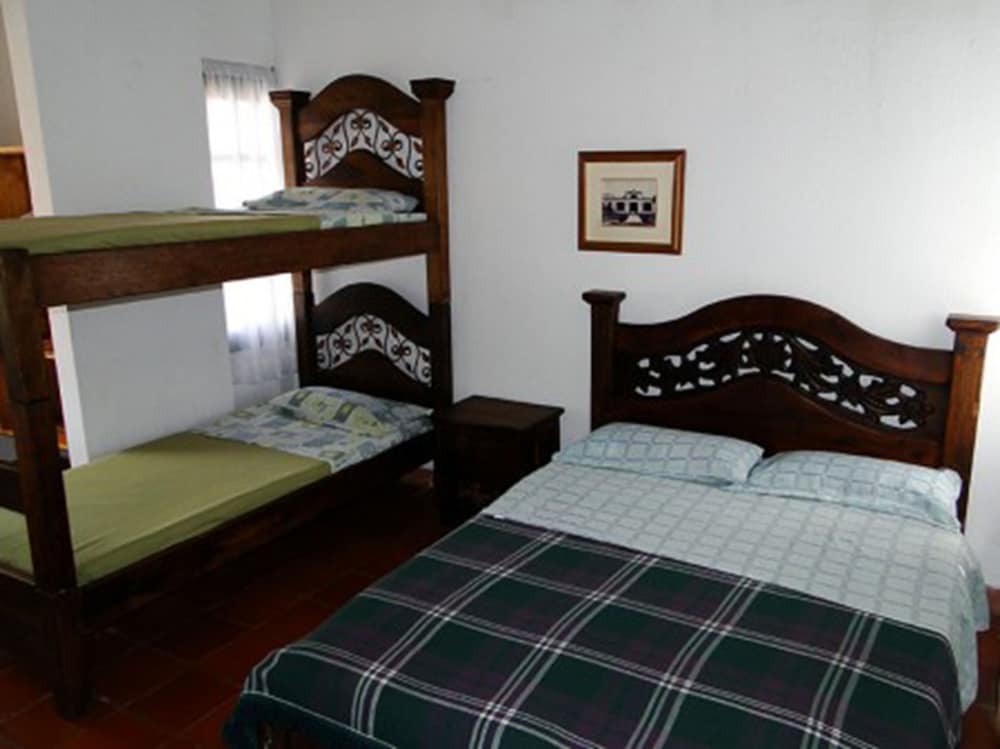 Quadruple Room, Multiple Beds (1, One Double Bed, Two Singles) photo 1