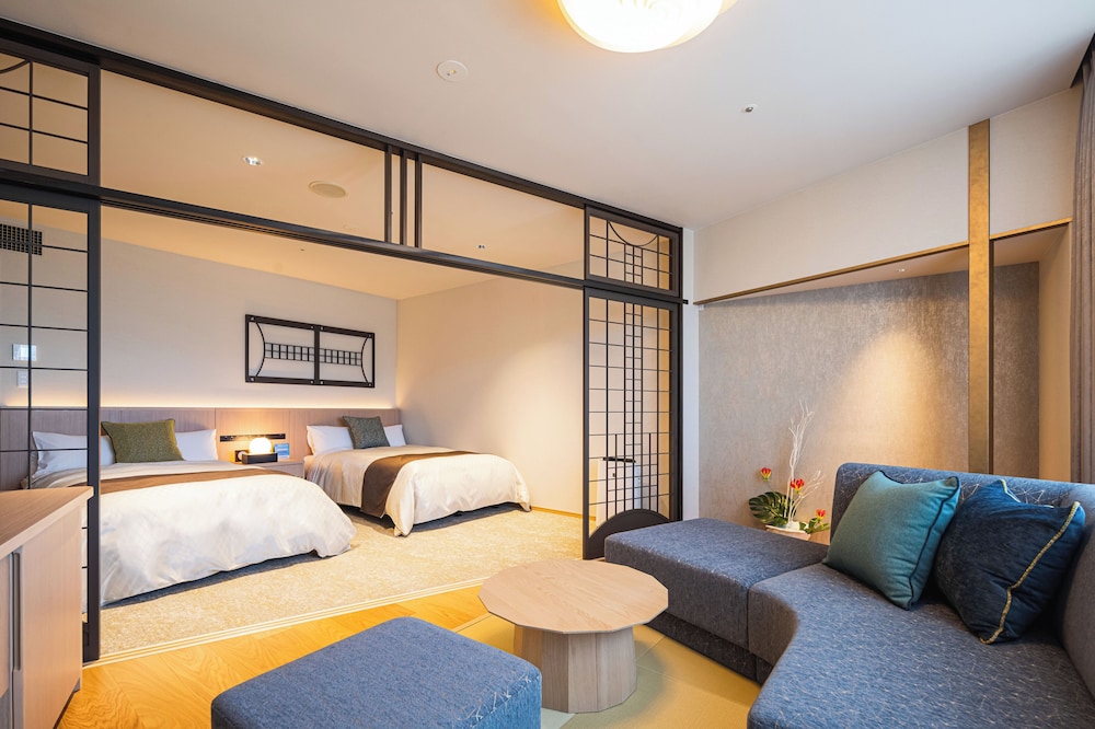SHOFURO Top Floor Japanese Modern Twin Room 802-807 (under Junior high school age not allowed)
