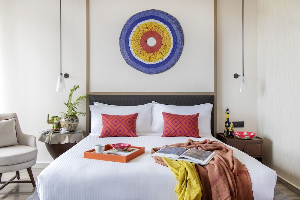 Deluxe Room, City View - Photo 1