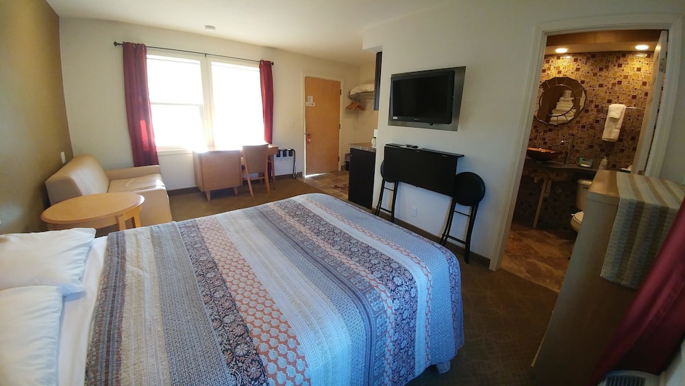 Standard Double Room Single Use, 1 Double Bed, Kitchenette, Ground Floor photo 1