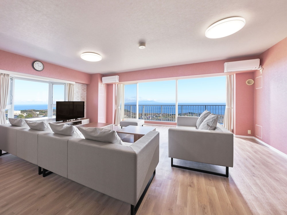 Deluxe Room, 3 Bedrooms, Non Smoking, Ocean View (Suite,Top Floor, Pets Not Allowed)