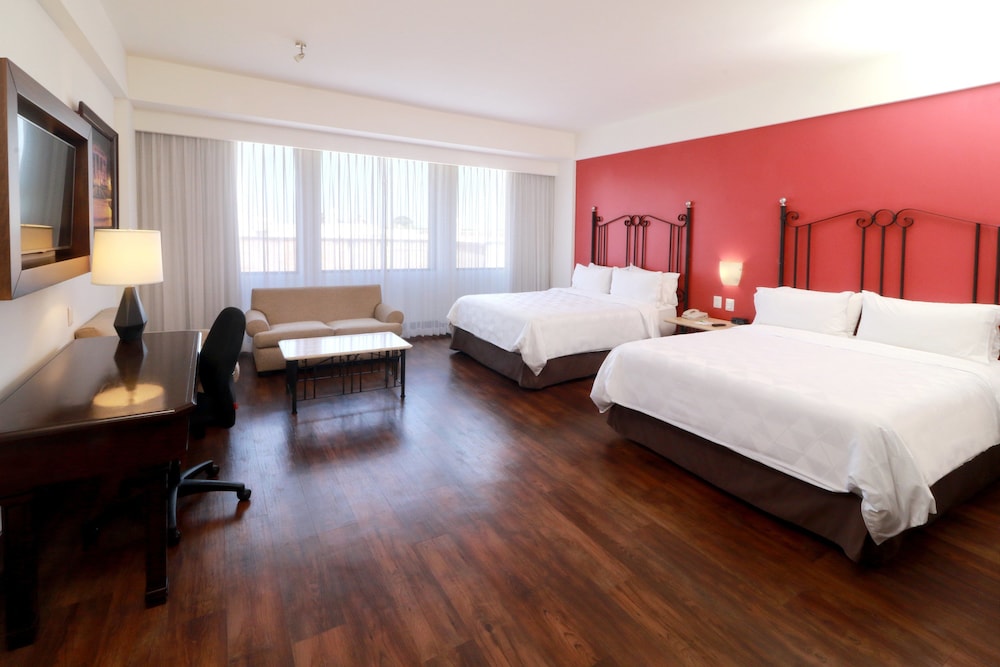 Suite, 2 Queen Beds (Juarez Ave View) - Photo 1