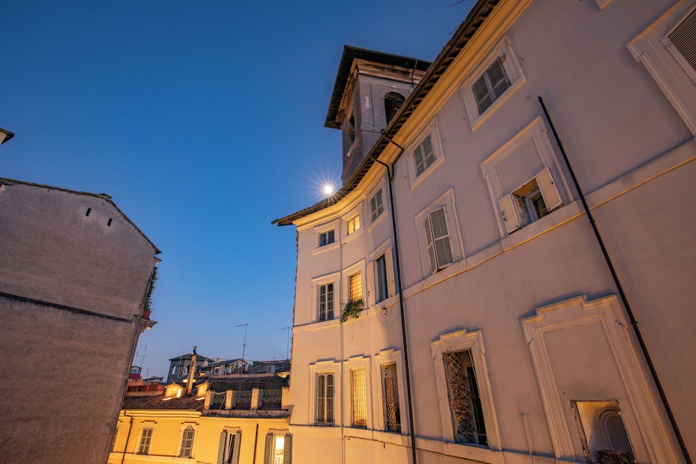 Romantic Double Room, 1 King Bed, Terrace photo 3