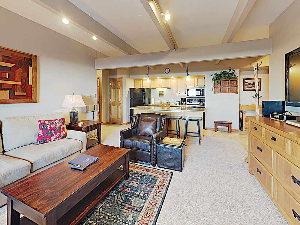 Deluxe 1 bedroom ~ C2b