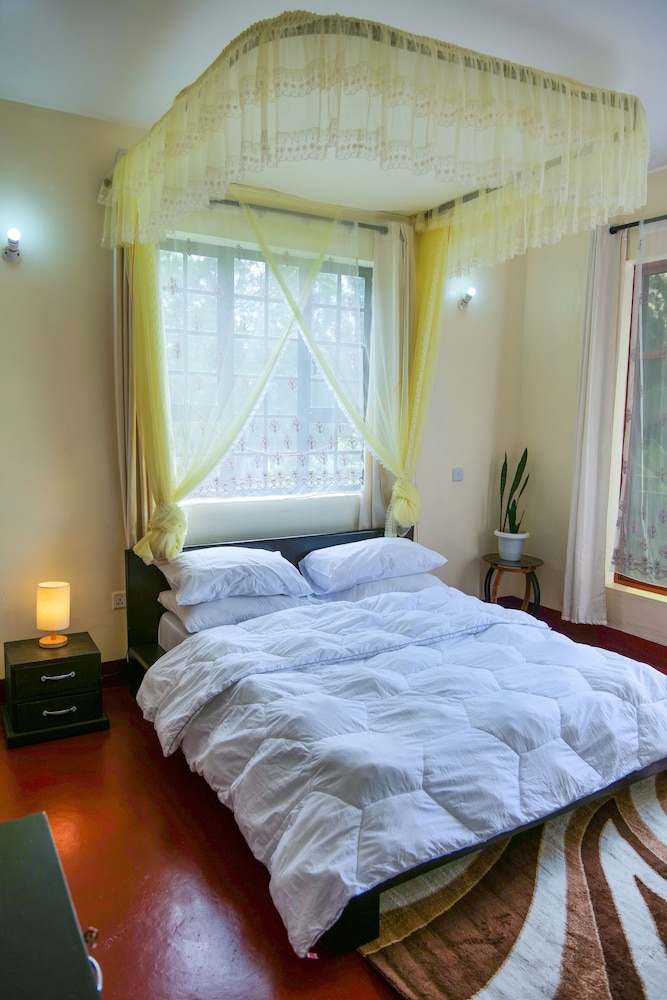 Family Apartment, Mountain View