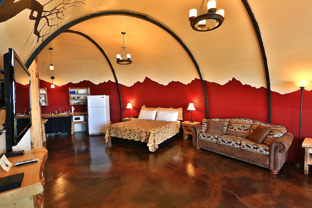 The Bear's Den photo 2