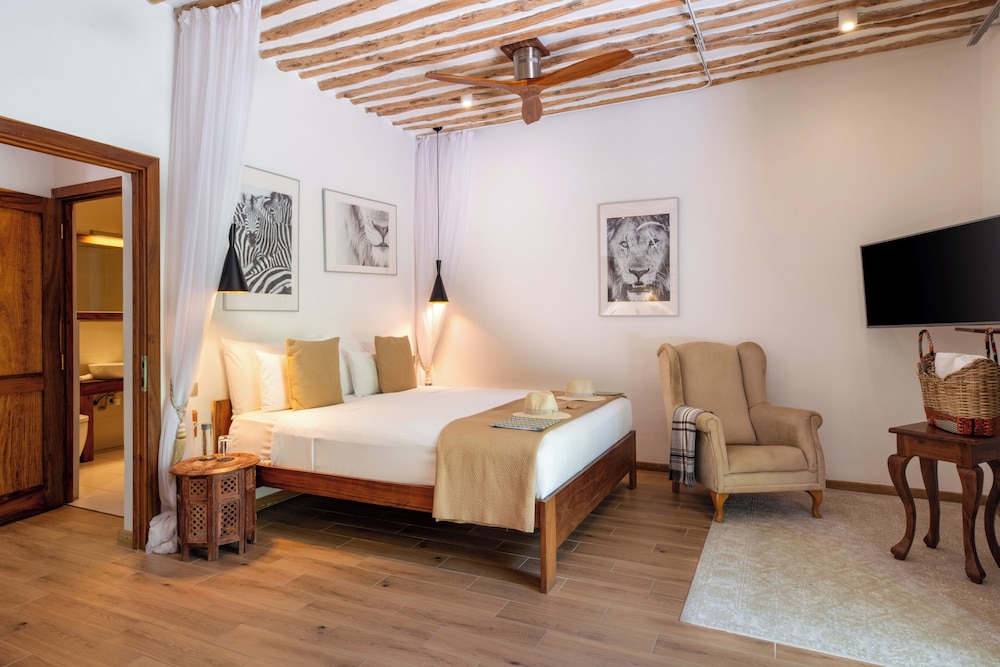 Quadruple Room, 2 Bedrooms, Pool Access, Garden Area (Cinnamon)
