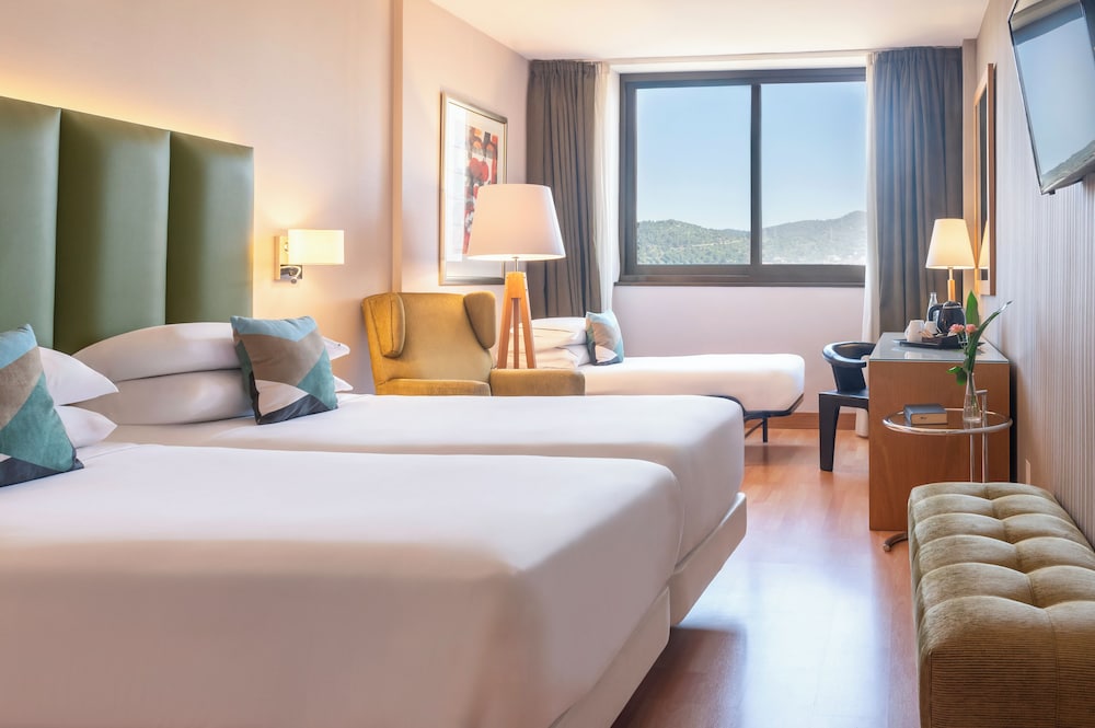 Comfort Room (Extra Bed 3 adults) - Photo 1