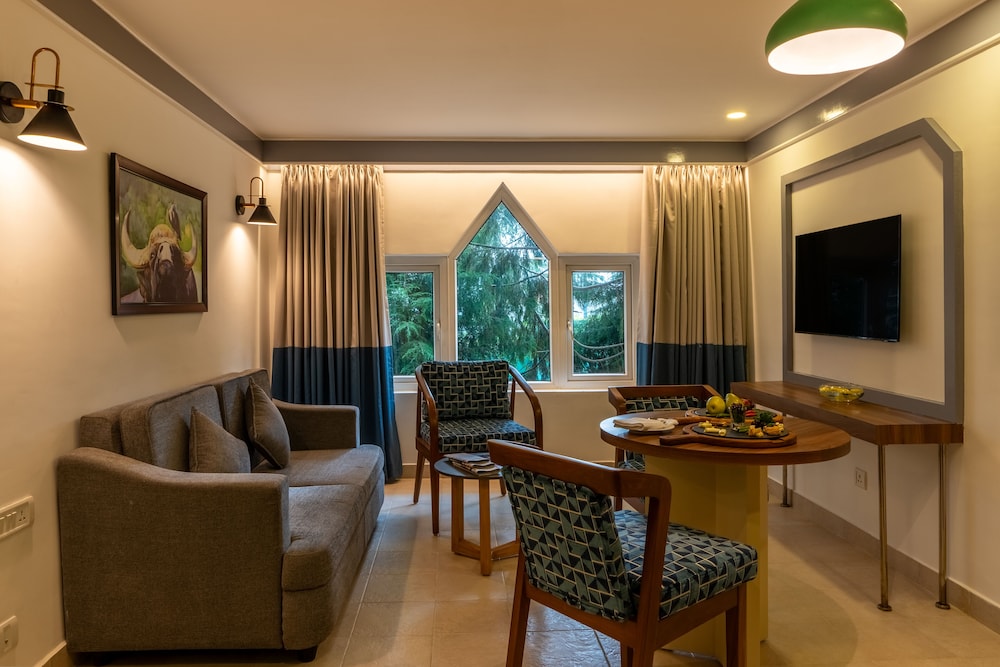 Indulge Suite - Photo 5