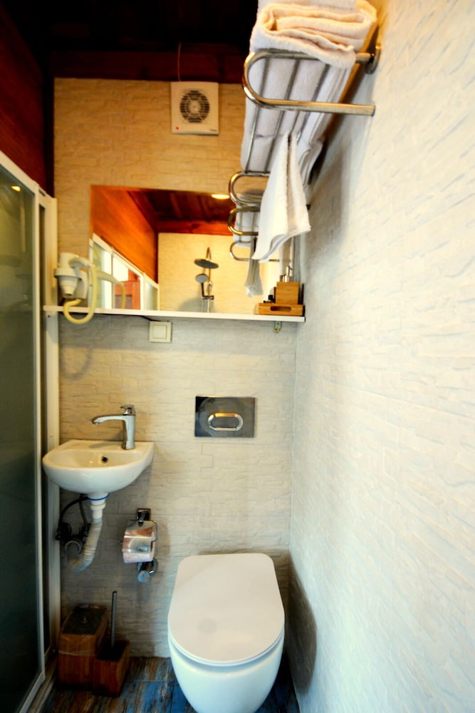 Comfort Double or Twin Room, Non Smoking, City View photo 2
