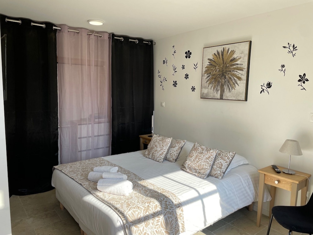 Family Room - Photo 8