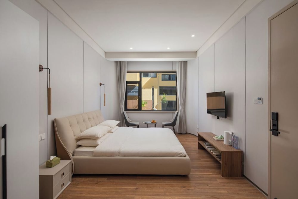 Double Room with Lake View