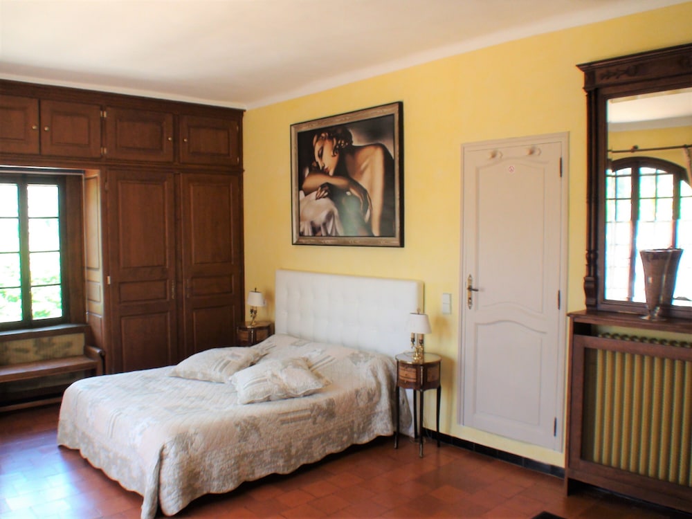 Triple Room, Ensuite ( La suite des Glycines) photo 2