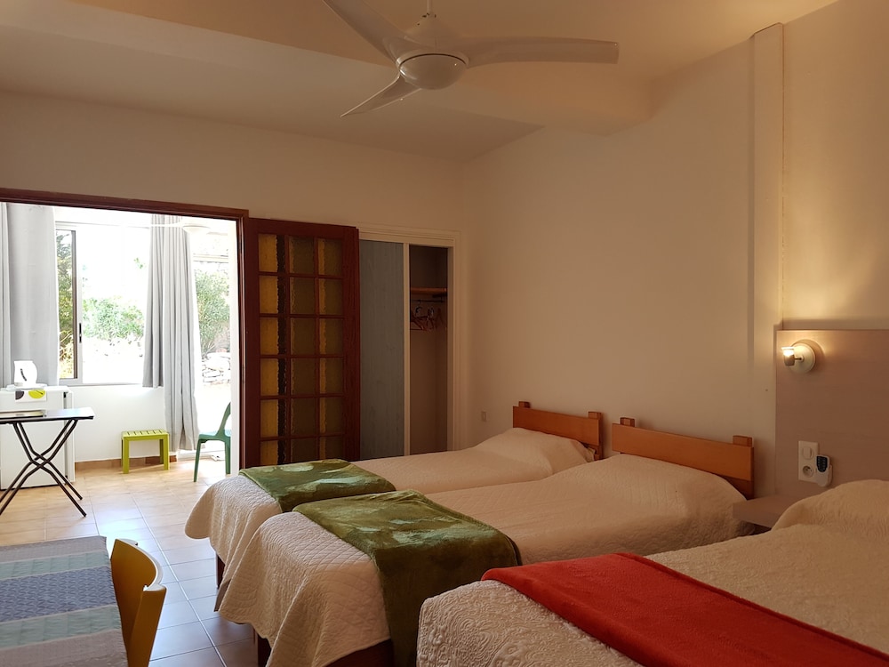 Standard Quadruple Room, Terrace - Photo 3