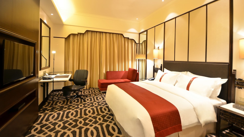 Standard Room, 1 King Bed photo 2